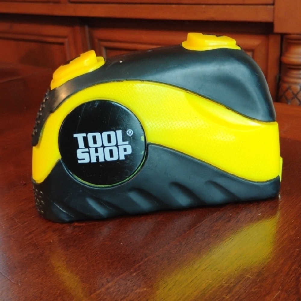 Tool Shop Laser Self Locking Tape Measure